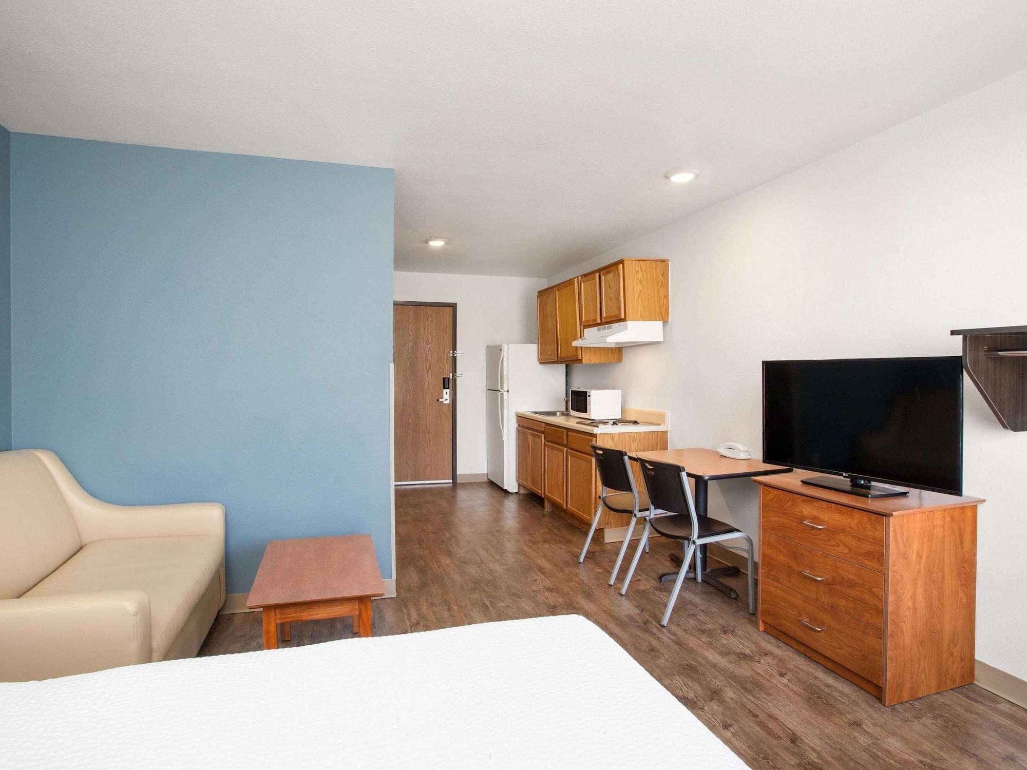 Extended Stay America Select Suites - Гълфпорт Екстериор снимка
