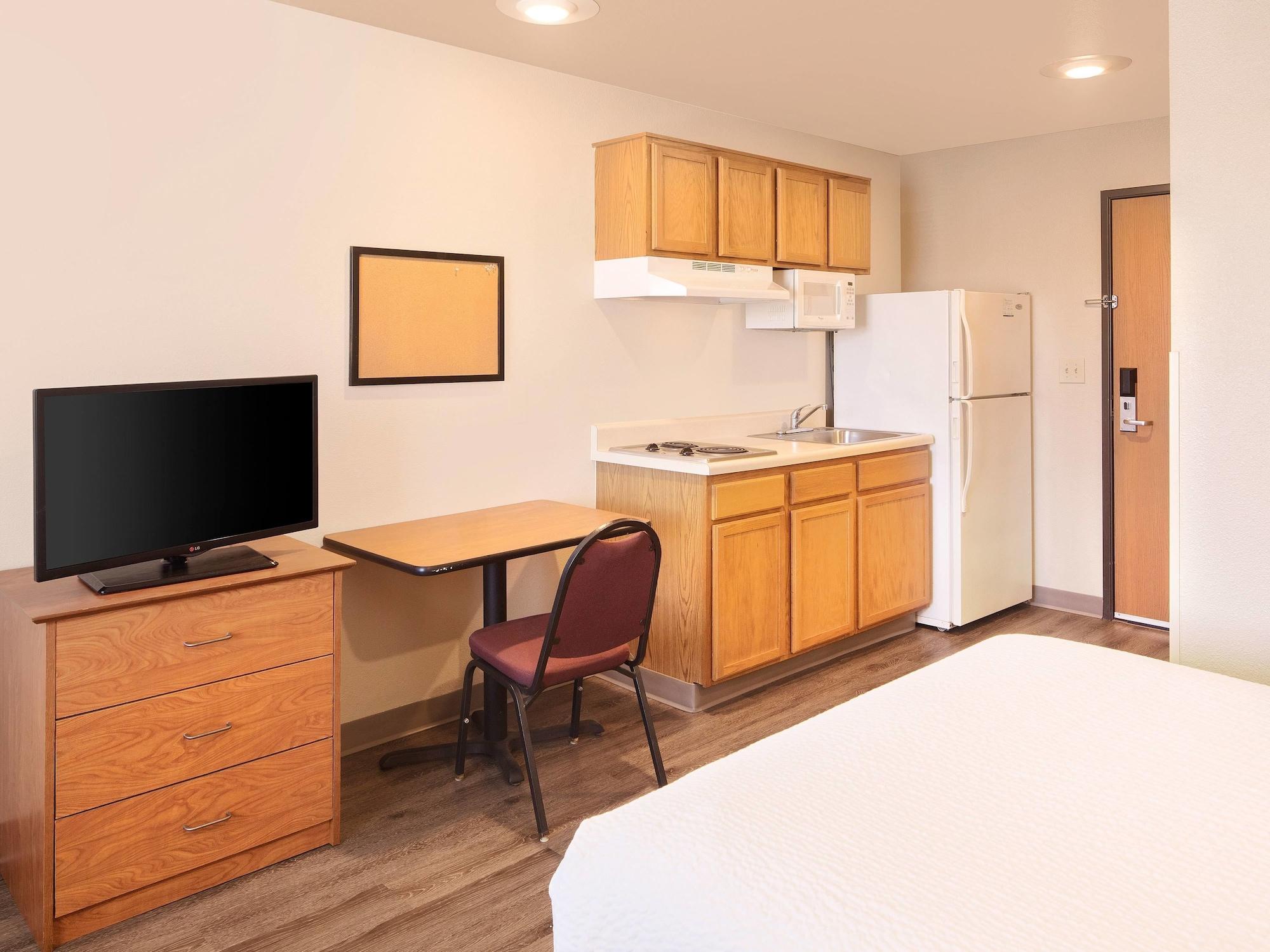 Extended Stay America Select Suites - Гълфпорт Екстериор снимка