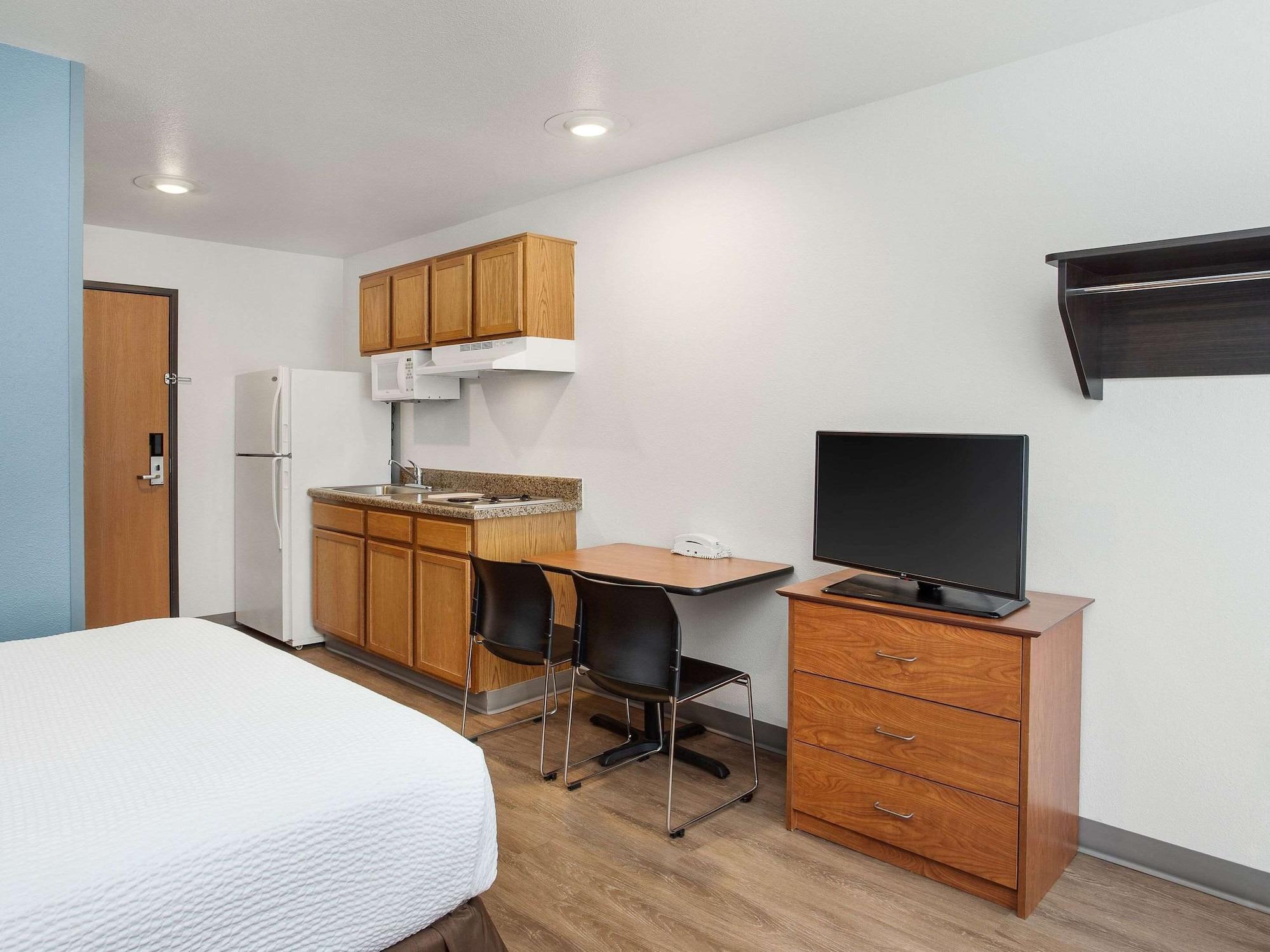 Extended Stay America Select Suites - Гълфпорт Екстериор снимка