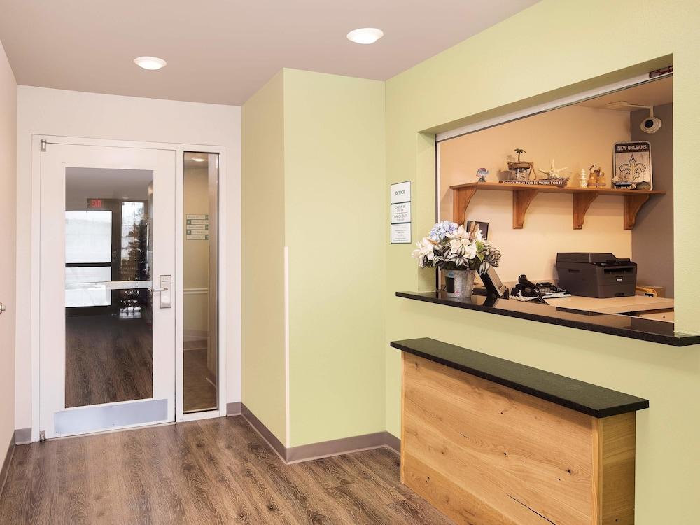 Extended Stay America Select Suites - Гълфпорт Екстериор снимка