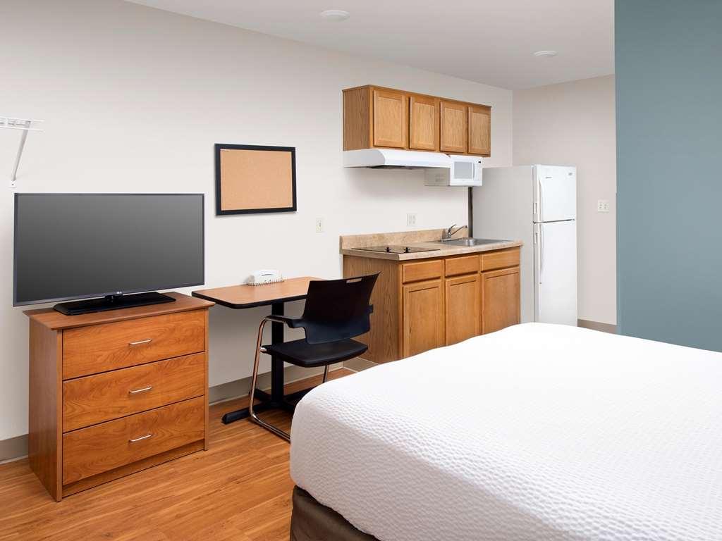 Extended Stay America Select Suites - Гълфпорт Стая снимка