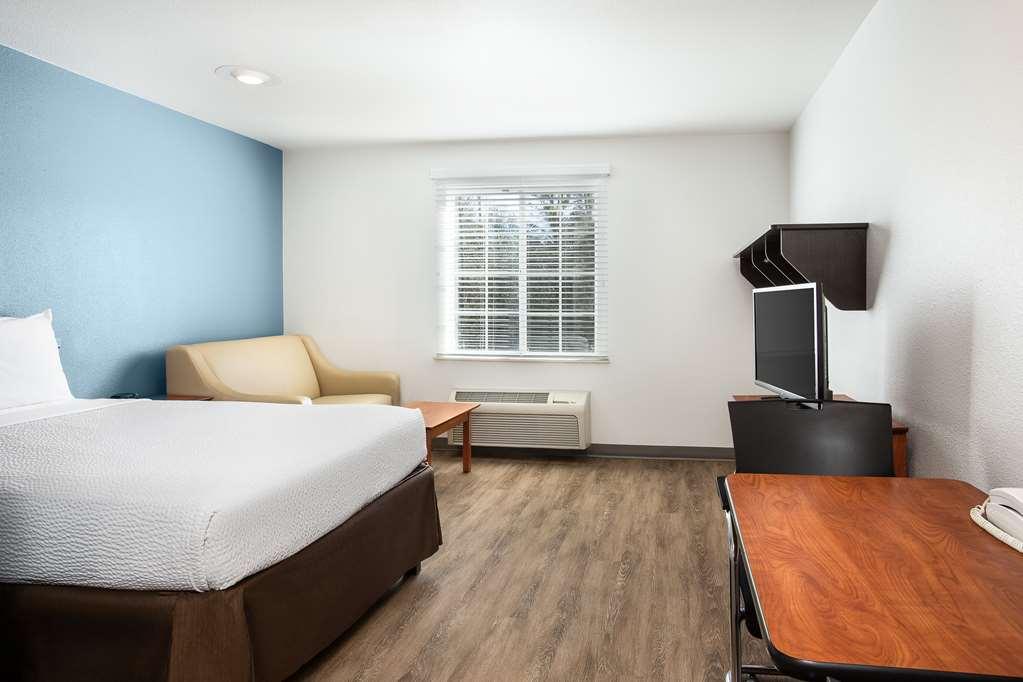 Extended Stay America Select Suites - Гълфпорт Стая снимка