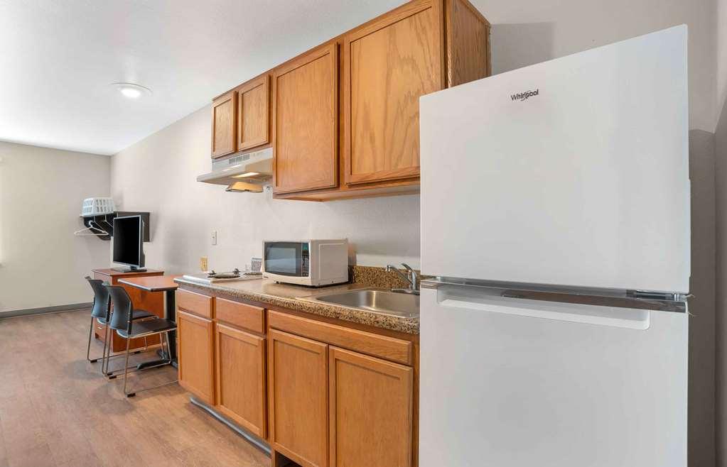 Extended Stay America Select Suites - Гълфпорт Стая снимка